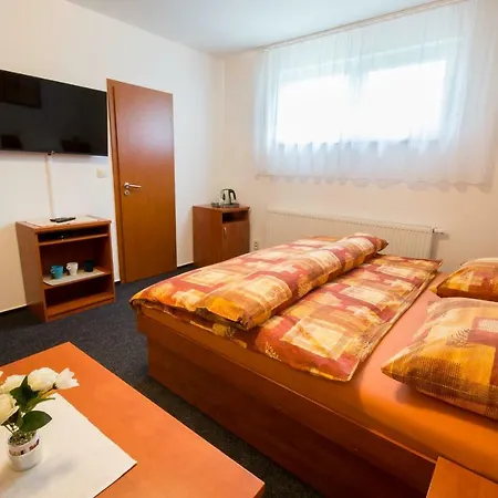 Privat Kaja * Lipótszentmiklós