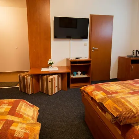 Privat Kaja Lipótszentmiklós
